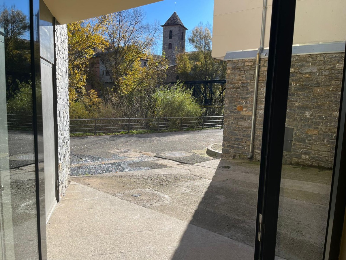 Imagen piso si 1 vistes entrada.jpg